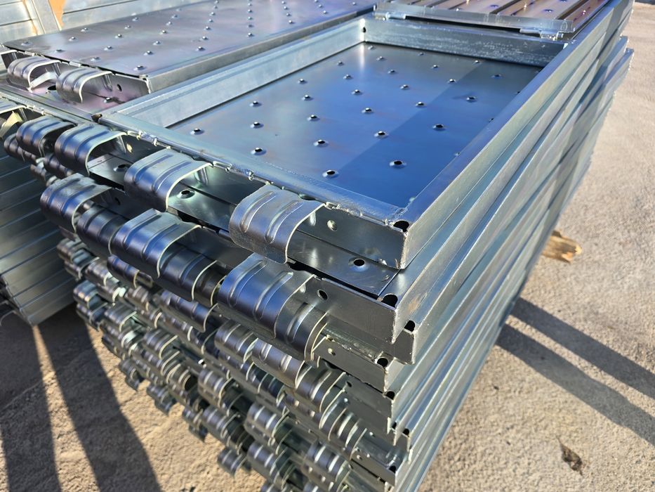 Отвараема пътека за италианско скеле 150 лв нова