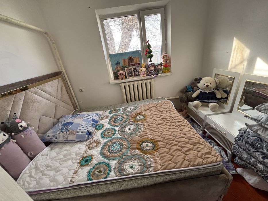 Спальный гарнитур