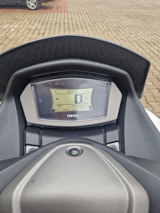 Yamaha nmax 125