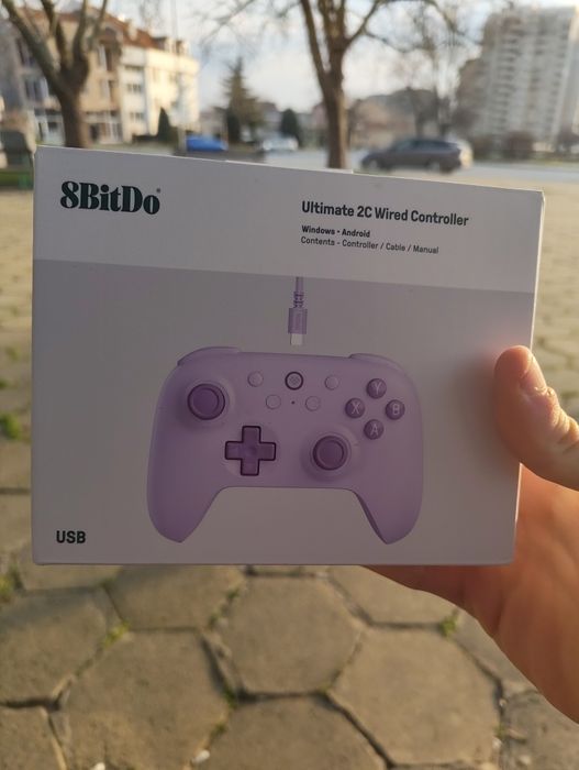 Жичен контролер 8BitDo с Hall Effect