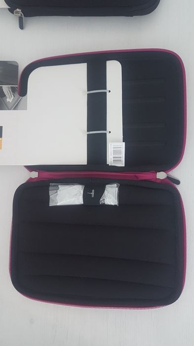 Husa pentru tableta 7" , noua ,roz sau neagra