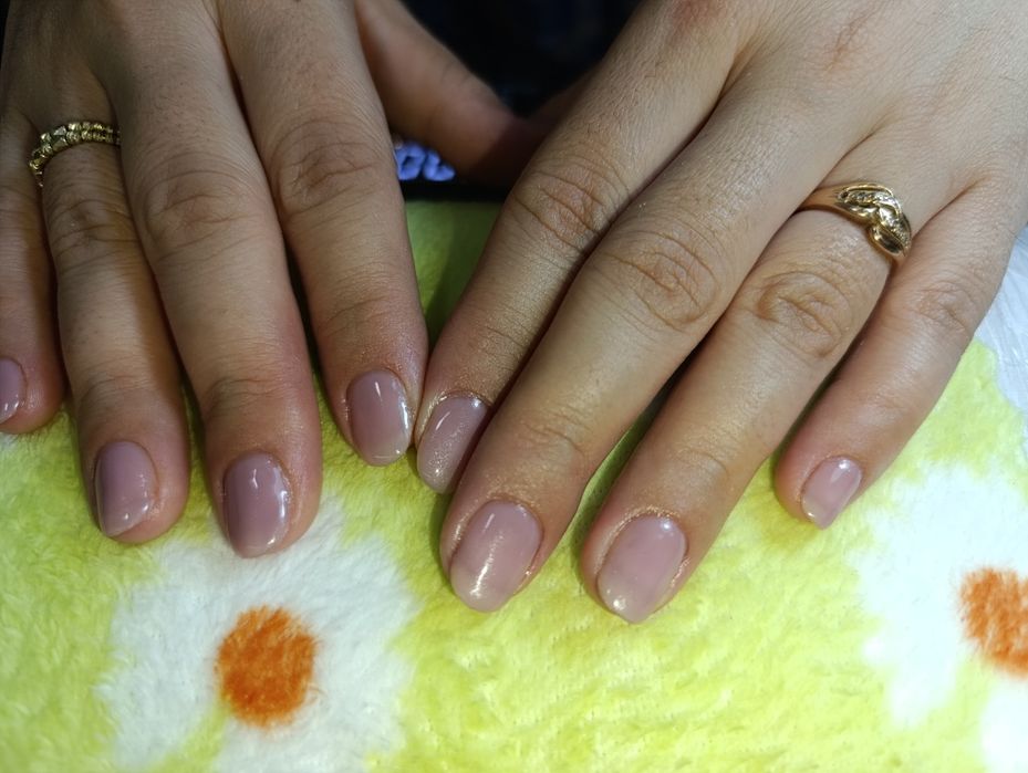 Приглашаю на процедуры маникюра и педикюра