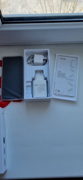 Продам смартфон VIVO