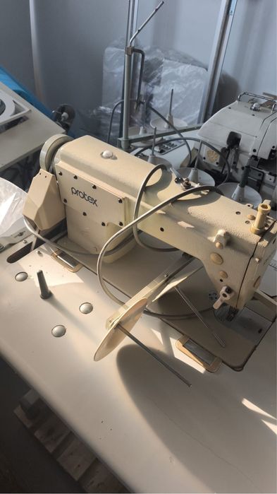 Vand Masini de cusut