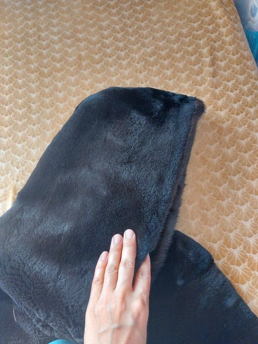 Продам Шубу мутон