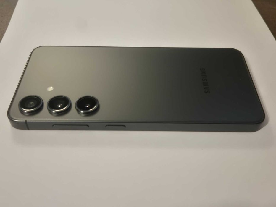 Samsung S24 256GB като нов