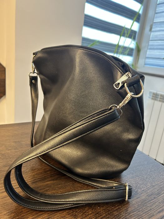 Дамски чанти и раница