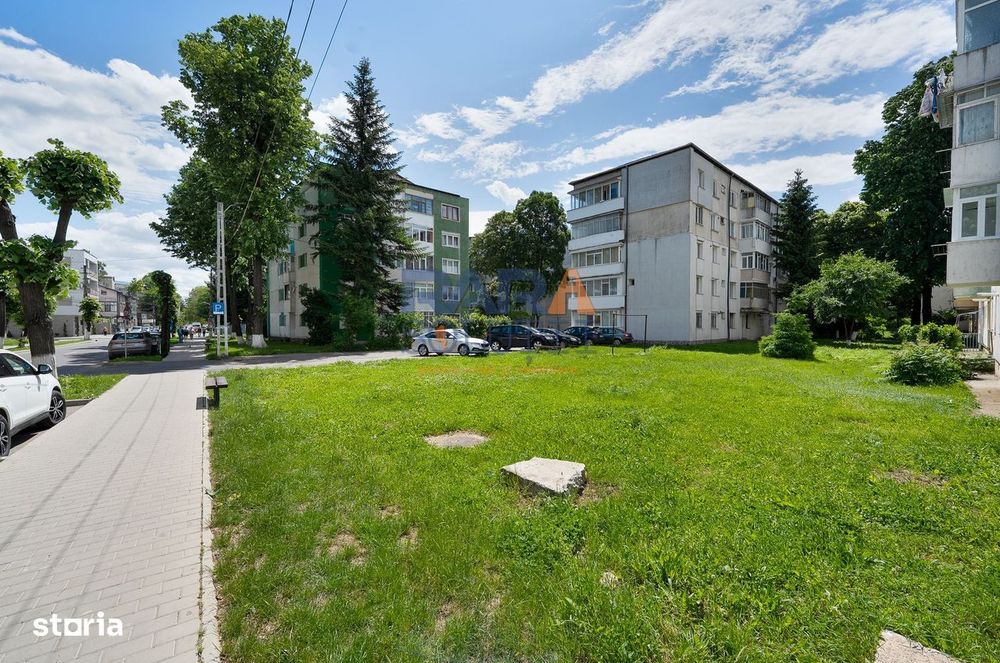 Apartament la etajul 1 - zonă superbă