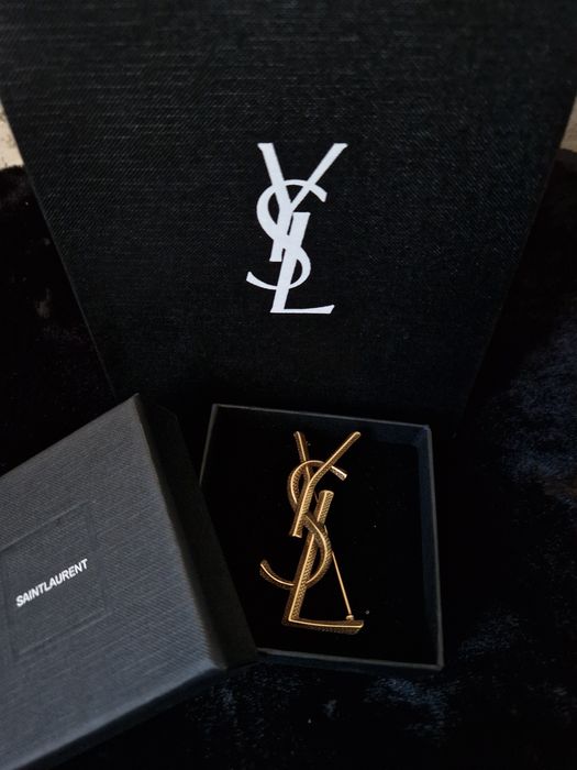 Textured YSL logo brooch