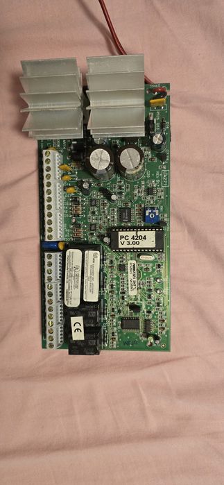 Alarma efractie DSC 585 , sursa PC 4204, modul imprimanta PC 4401 DSC