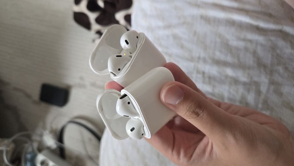 Airpods 2 шт оригинал екеуиде