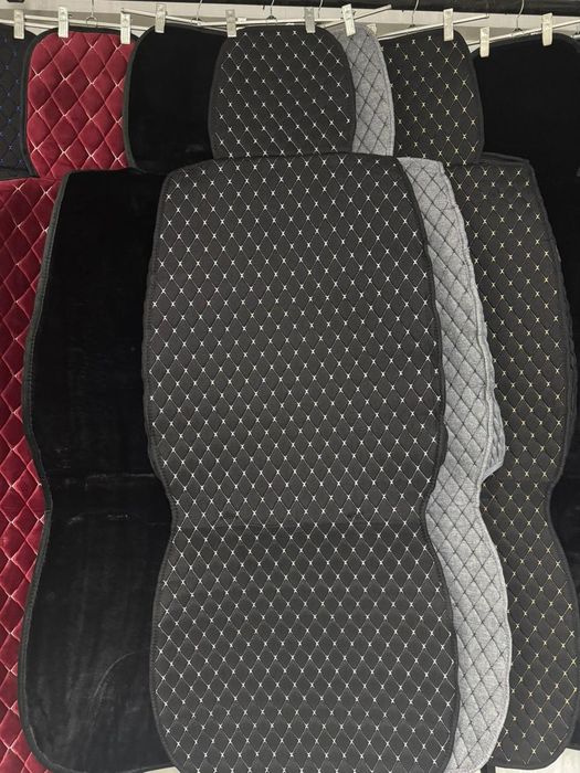 Продам чехлы в машину