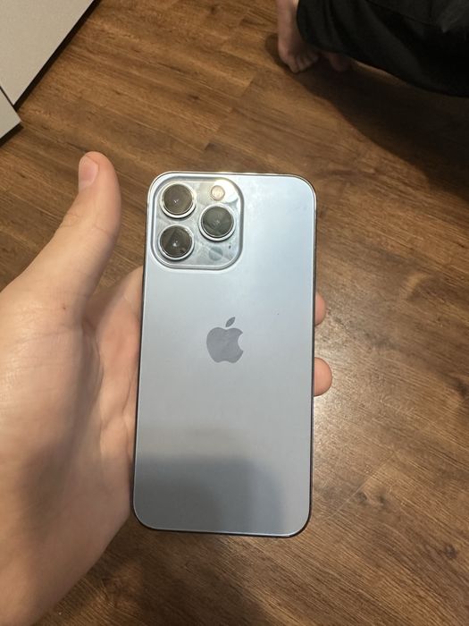 Продам Iphone 13 pro 256