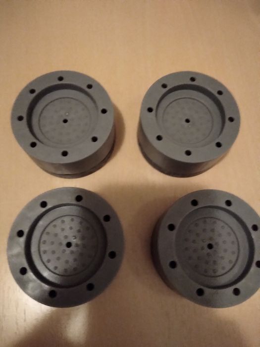 Set 4 suporți antialunecare, antizgomot mașina de spălat și frigidere