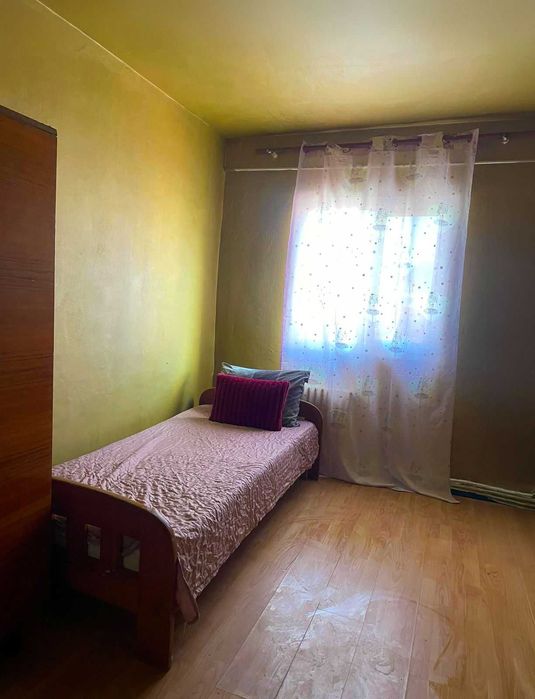 Închiriez apartament 3 camere decomandat Păcurari Iași central centrală proprie. Proaspăt renovat