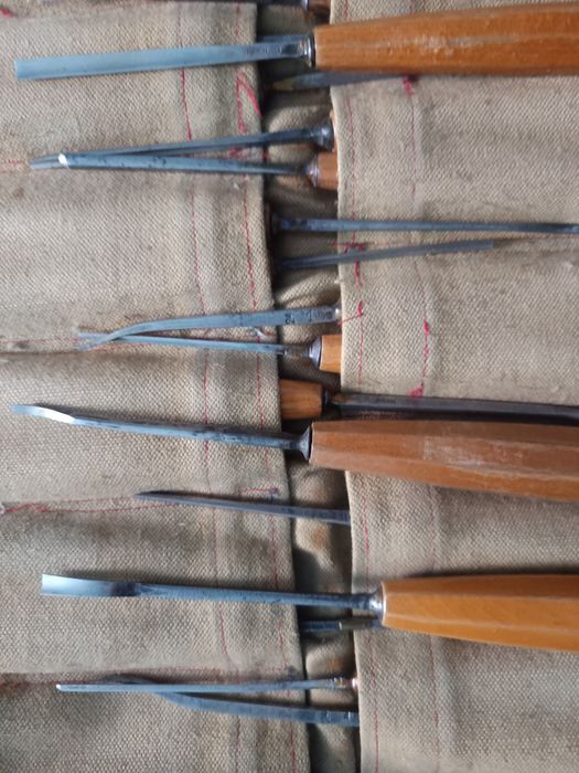 Vând trusă sculptură pt profesioniști