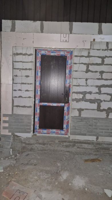 Окна двери витрожи