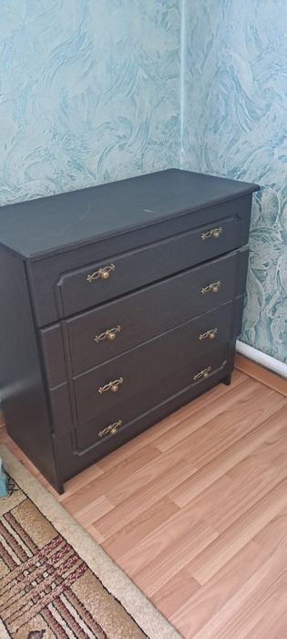 Продам спальный гарнитур