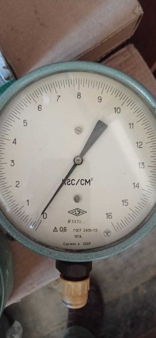 Продам уровнемер, напоромер, манометры