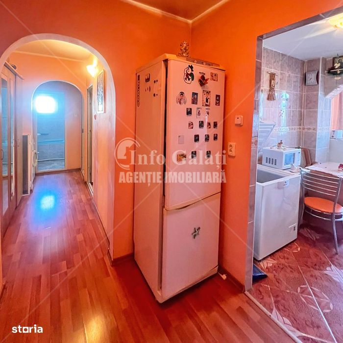 | Apartament cu 3 camere | Micro 17, Str. Oltului |