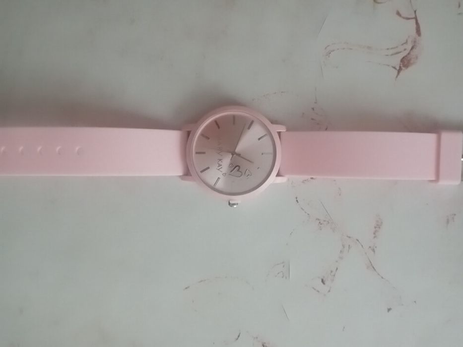 Часы от Мэри кей