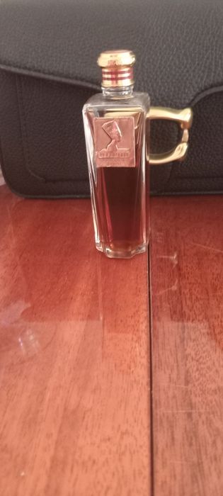 Nefertiti Chabrawichi egypte