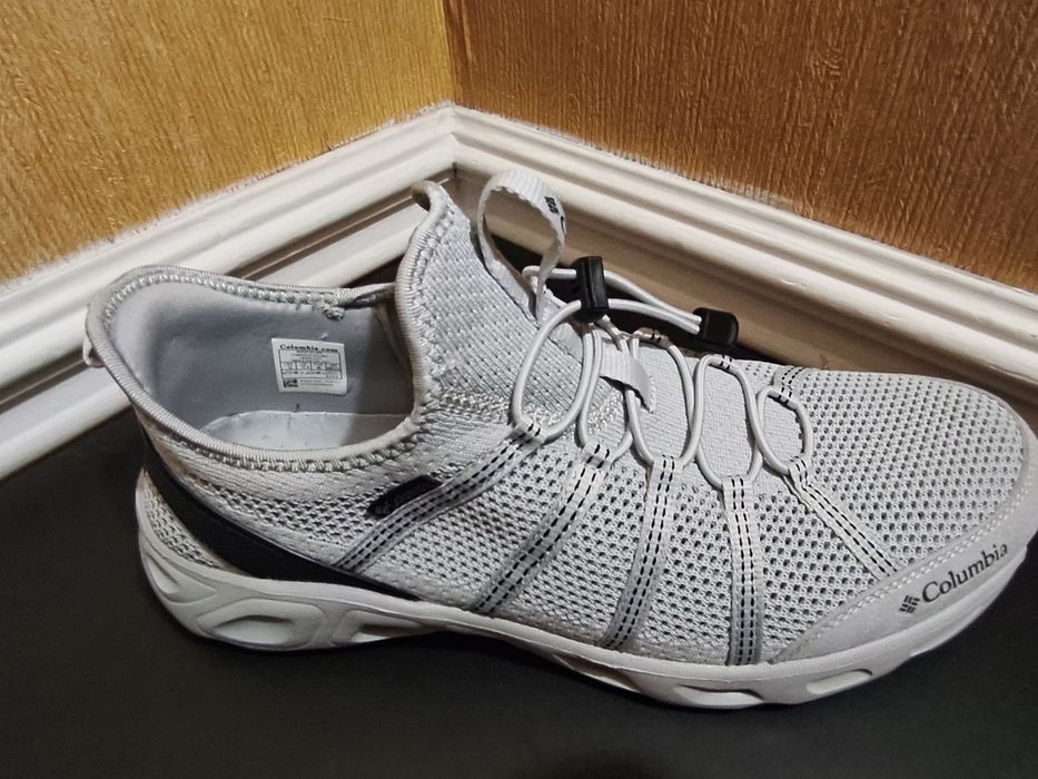 Продам кроссовки Columbia  45 р-р