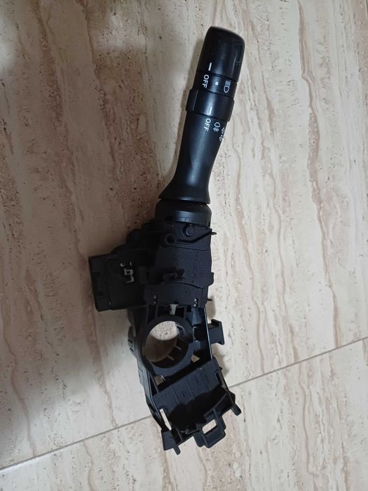 Vand bloc lumini Toyota Hilux  an 2006 /2011