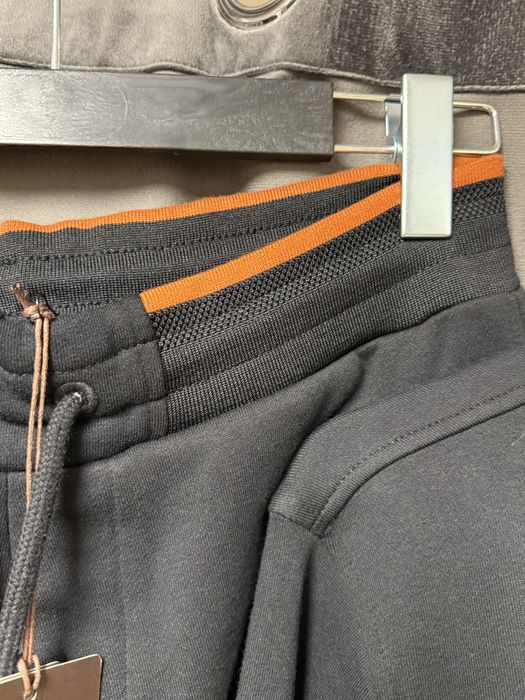 Мъжки екип нов M номер