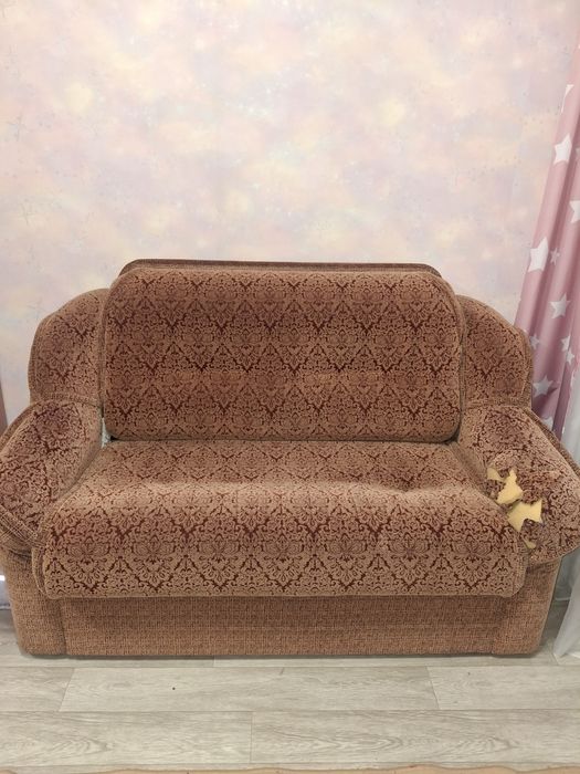 Отдам диван даром