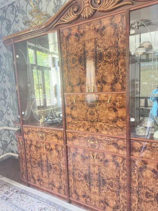 Mebel stenka zal uchun