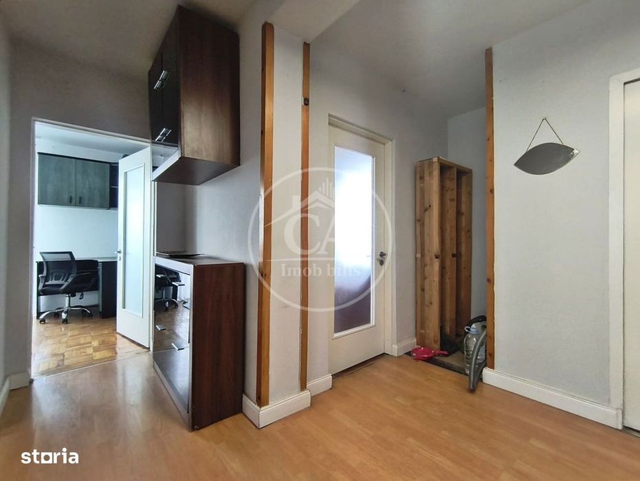 Apartament de închiriat cu 3 camere în zona Centrala, Oradea