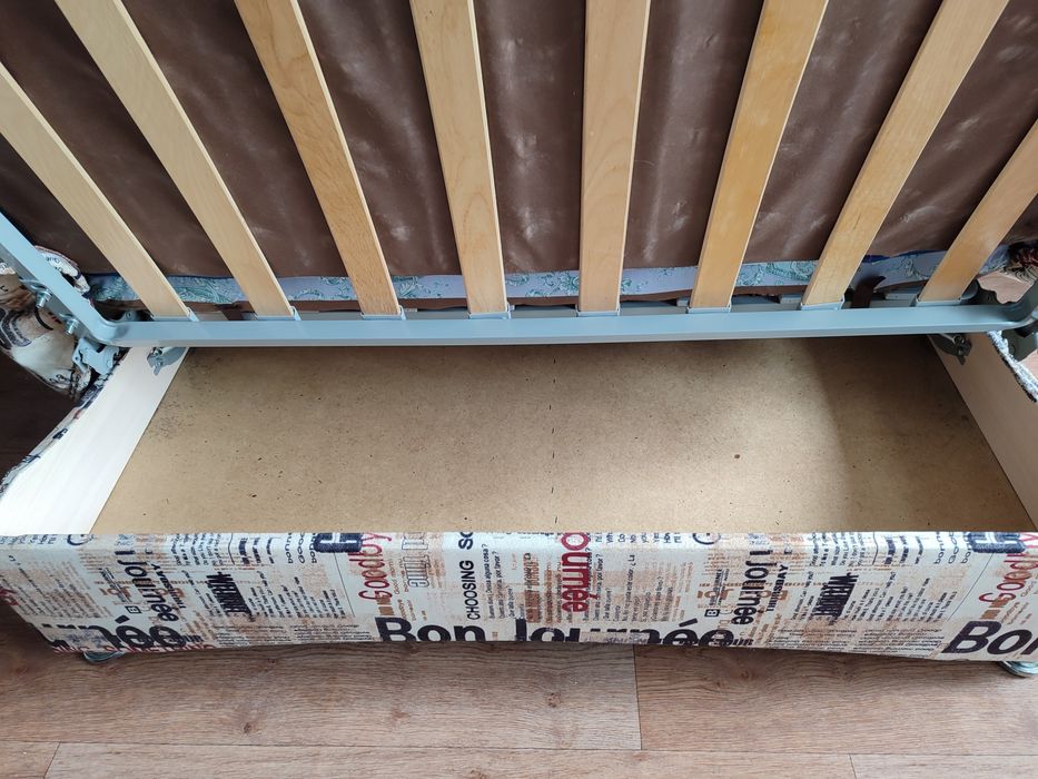 Продам диван в отличном состоянии