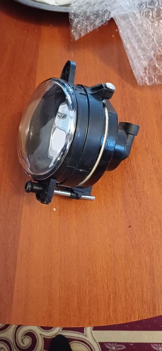 Противотуманка на Голф 5 или Пассат в 6.