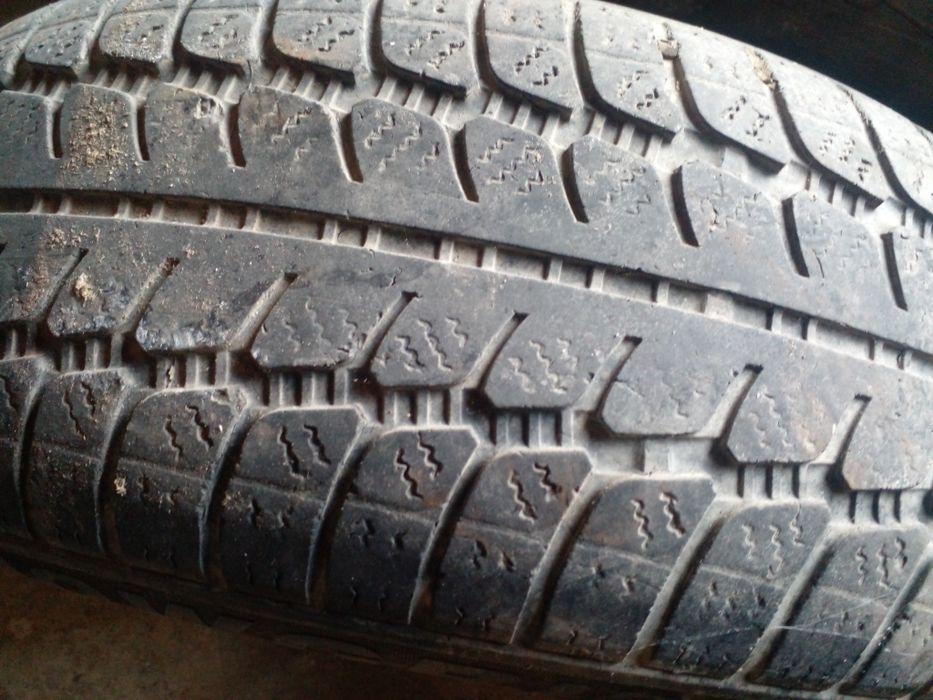 Шины зимнее бу 16