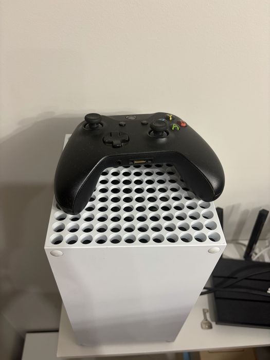 Xbox Series X 1TB (белый)