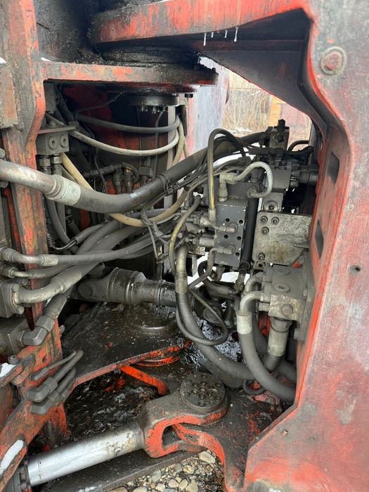 Продам ковшевую TORO- LH 410