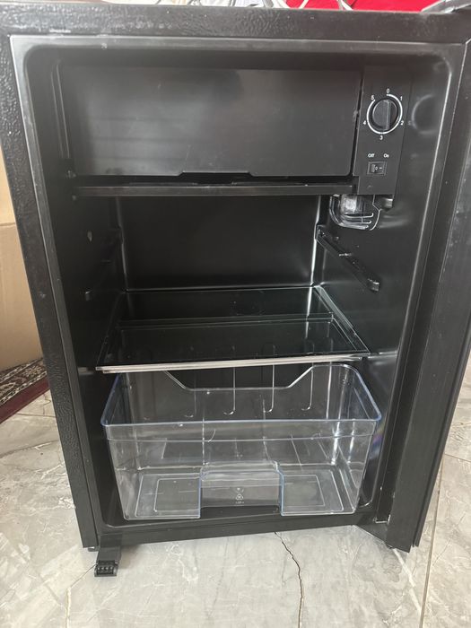 Холодильник мини-бар Almagreen BC-70, 70л