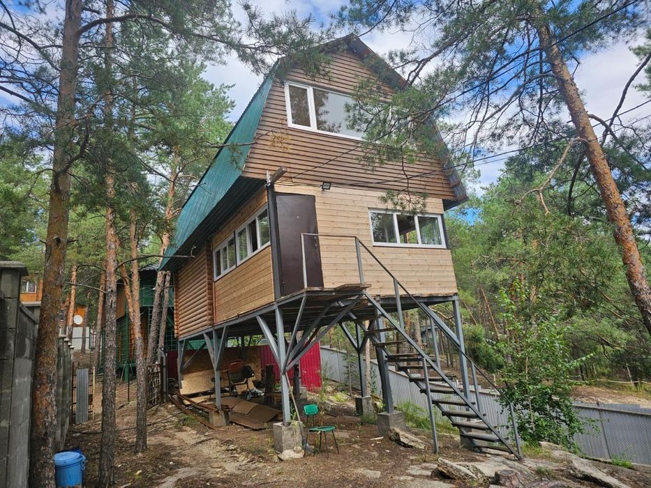 Продам три дома в бухтарме 1-ва береговая