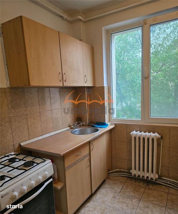 Apartament de inchiriat 2 camere, semidecomandat 46m², et.14, parcare