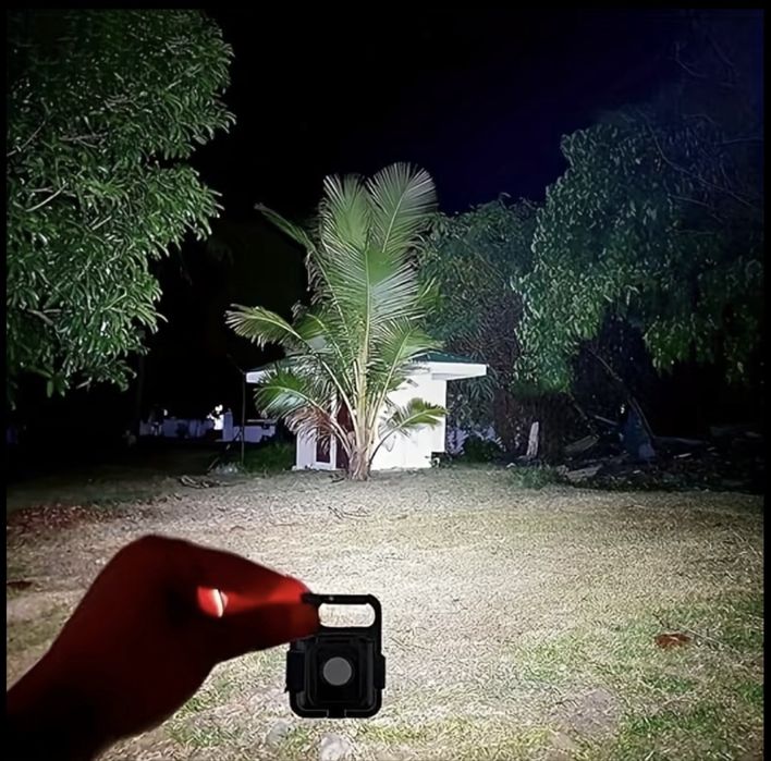 Lanternă LED (cu carlig) breloc ultra puternică, reîncărcabilă USB