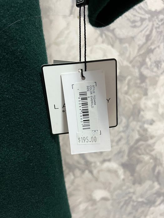 Продам срочно пальто