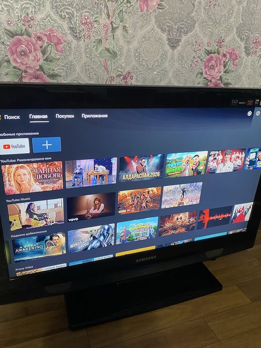 Телевизор Samsung 32" Smart TV