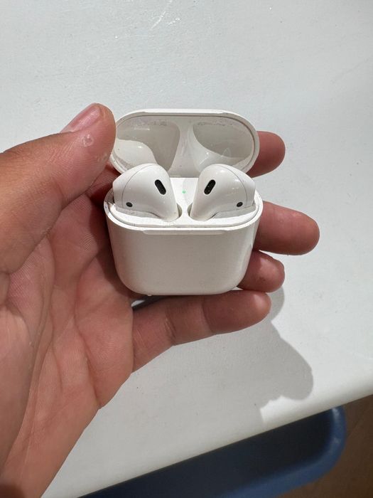 Продам airpods 2 оригиналь