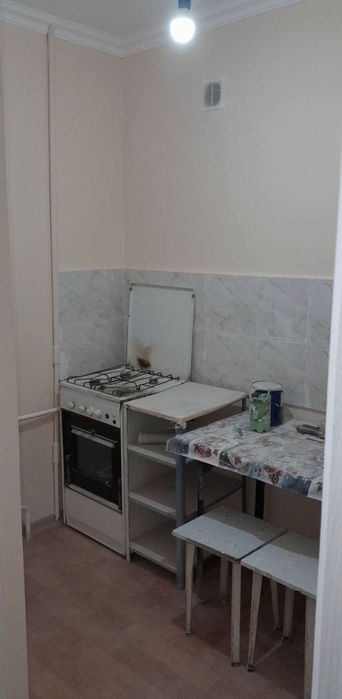 ПРОДАЁТСЯ 1-комнатная, кирпич, ремонт, Ялангач массив 37000!