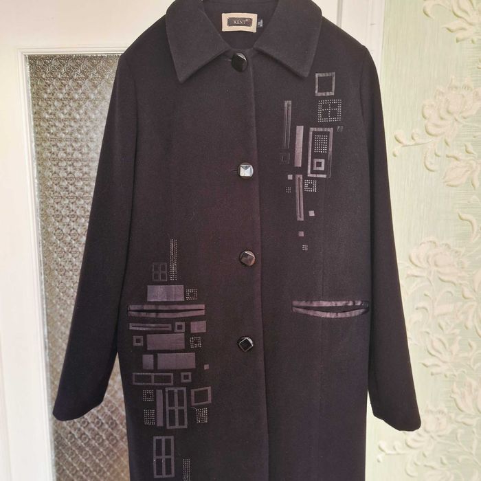 Пальто демисезонное