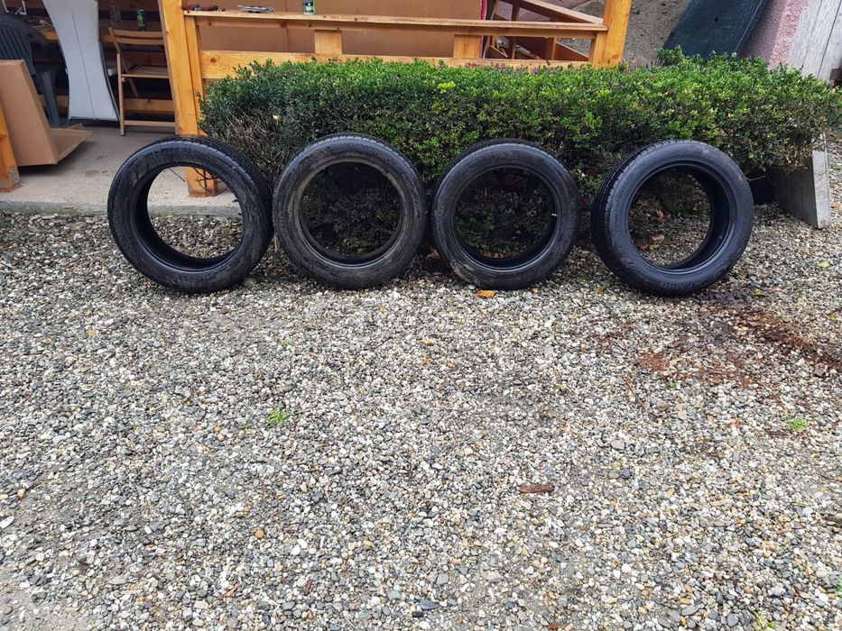 Vând set anvelope de vara Kumho 225/55/R18