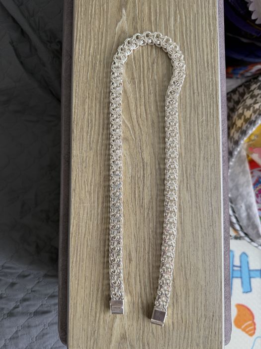 Продам цепочку серебряную