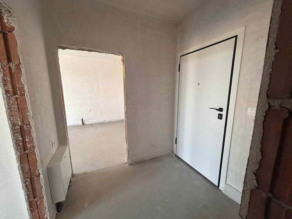 Продава се Двустаен апартамент в Пловдив, Тракия - 65 кв.м за 1693 €/кв.м - Снимка #1