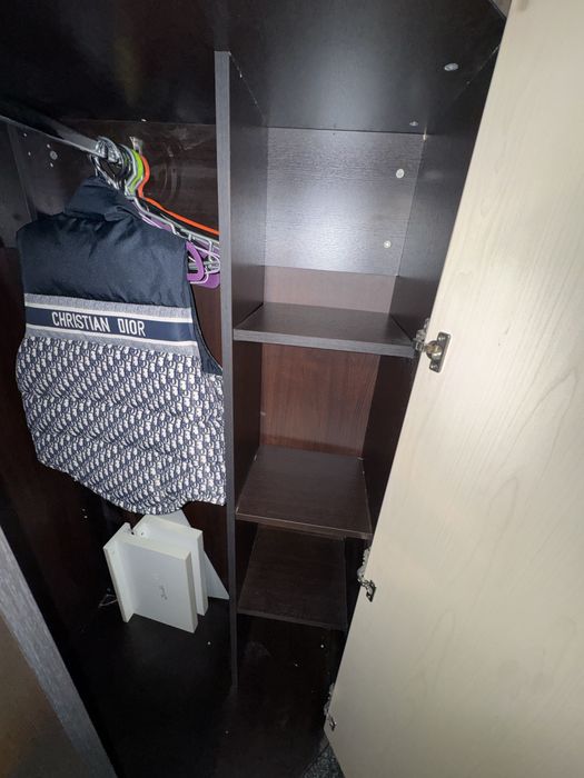 Продам Угловой шкаф